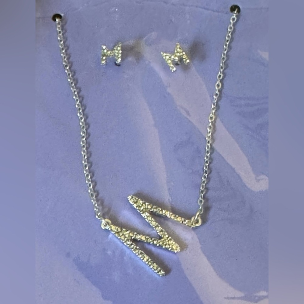 Claire’s “M” Necklace Earrings Set
